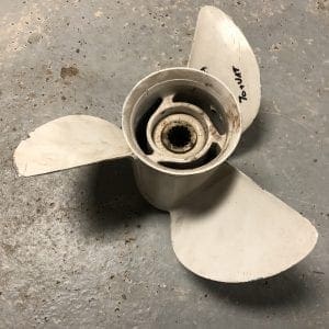 yamaha 25RH 3 blade propeller