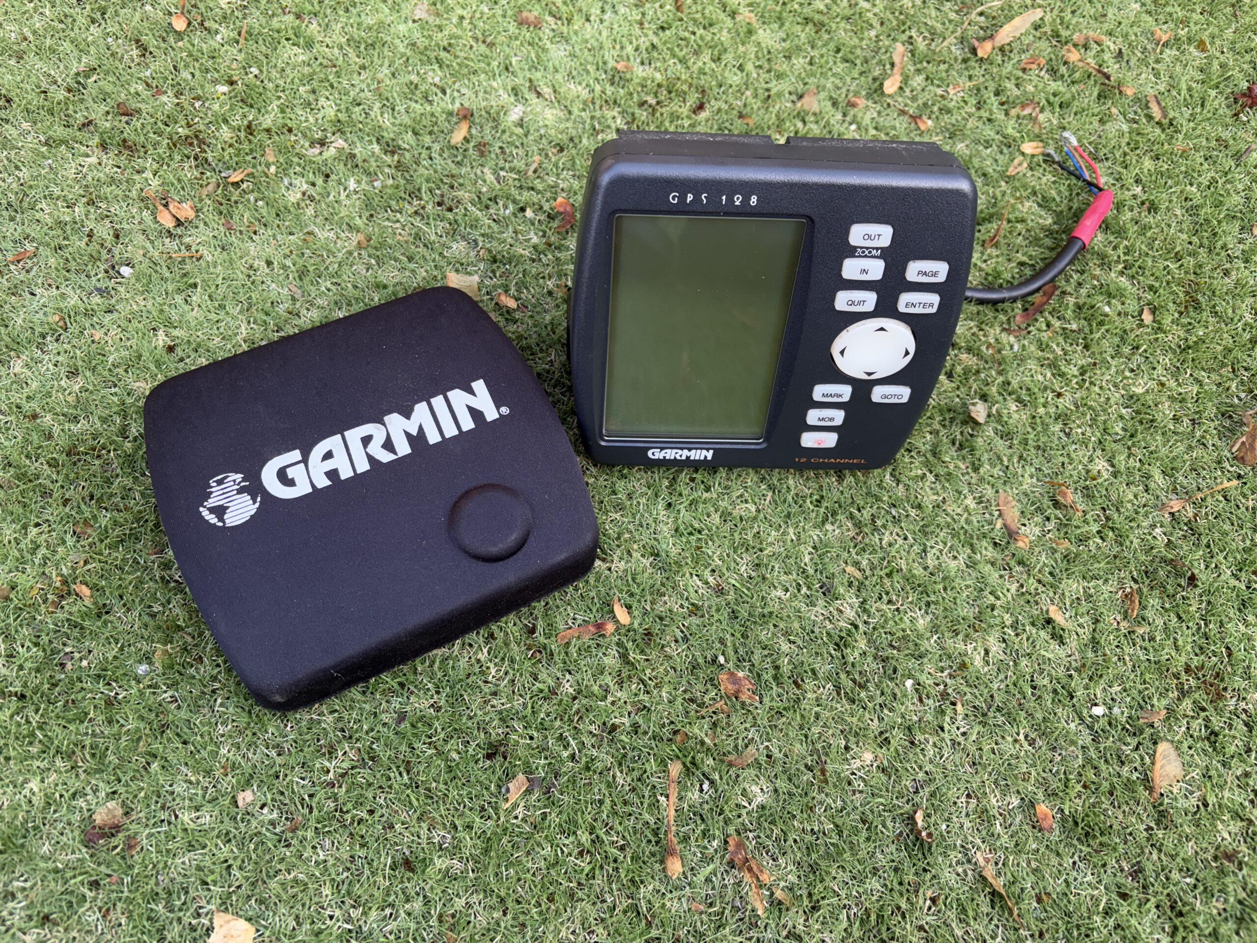 Garmin GPS 128 Display