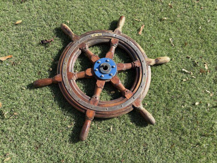 Wooden Ships Wheel - 53cm - Image 3