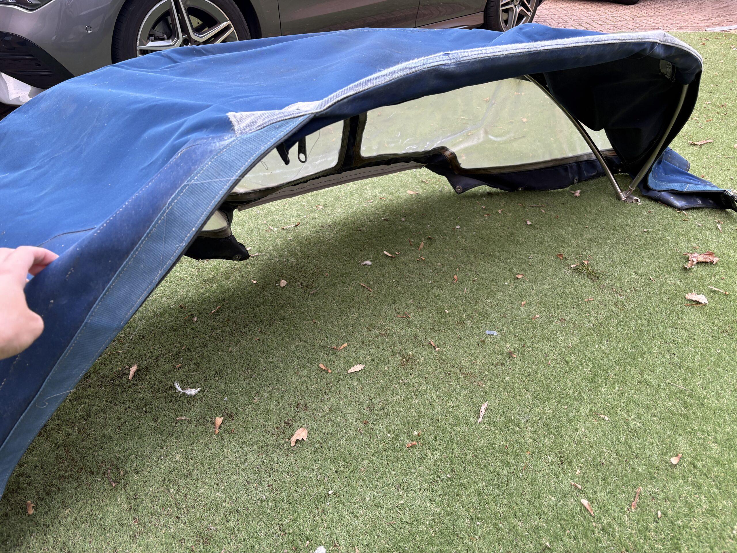 Elizabethan 31 Sprayhood - 200cm - Image 2