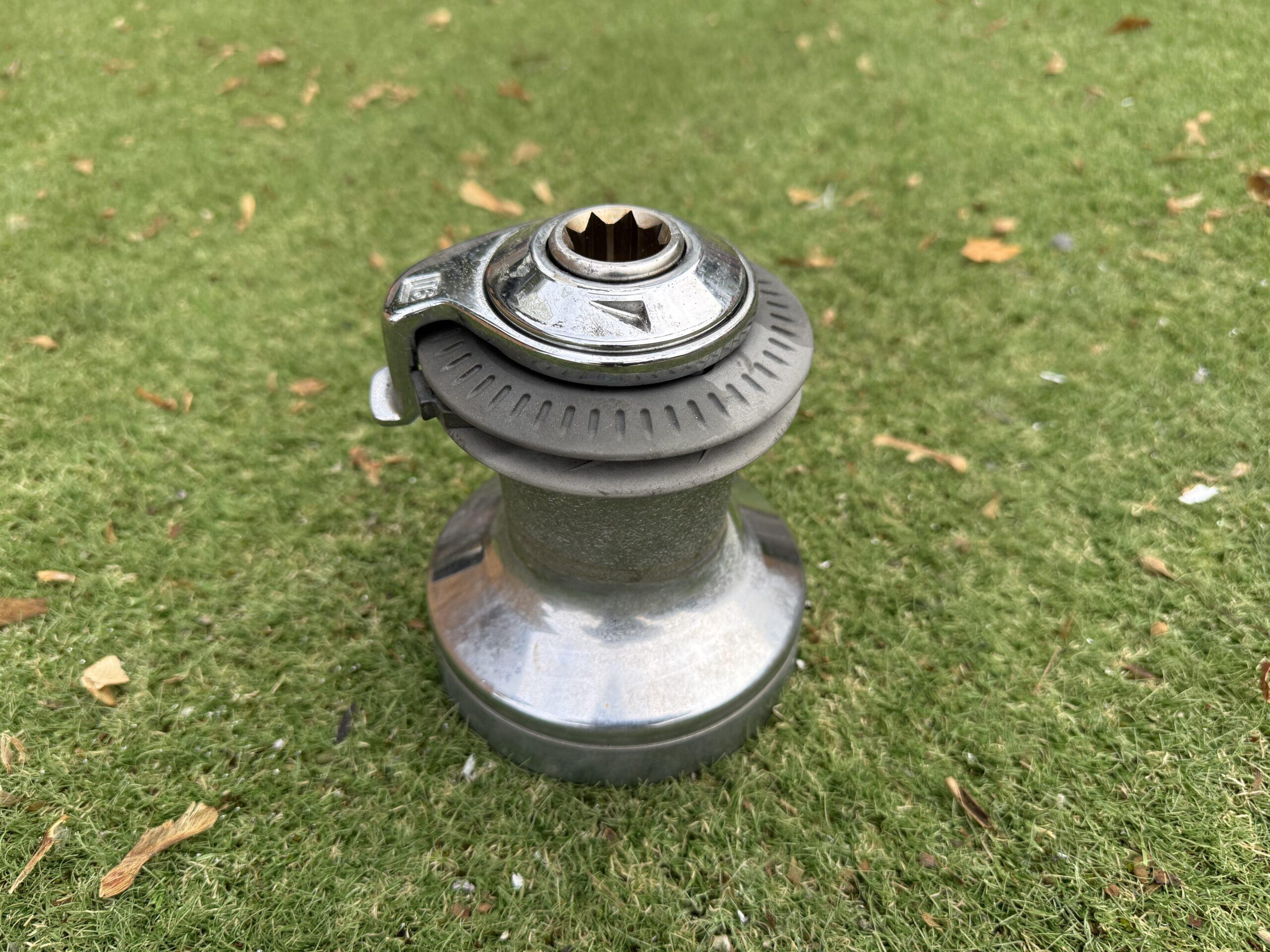 Lewmar 16 Self Tailing Winch