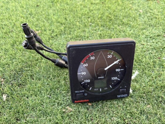 autohelm wind display