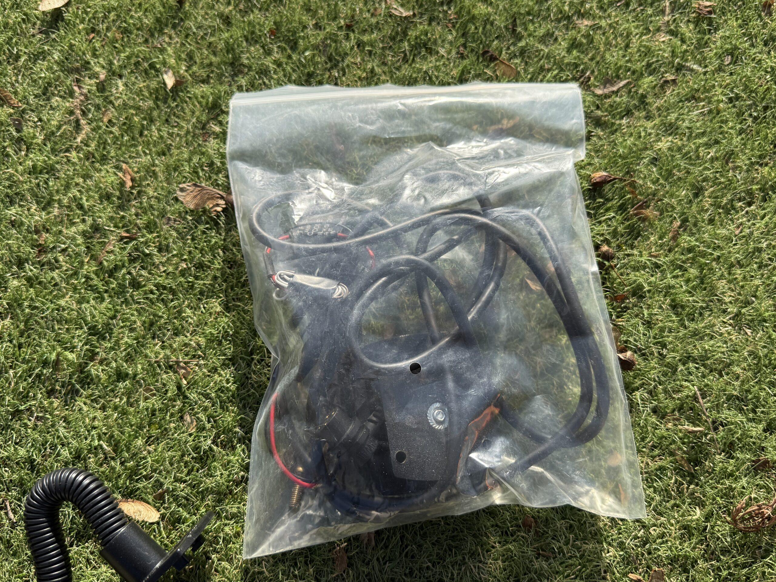 Garmin GPS176c - 2 Charts and Accessories - Image 8