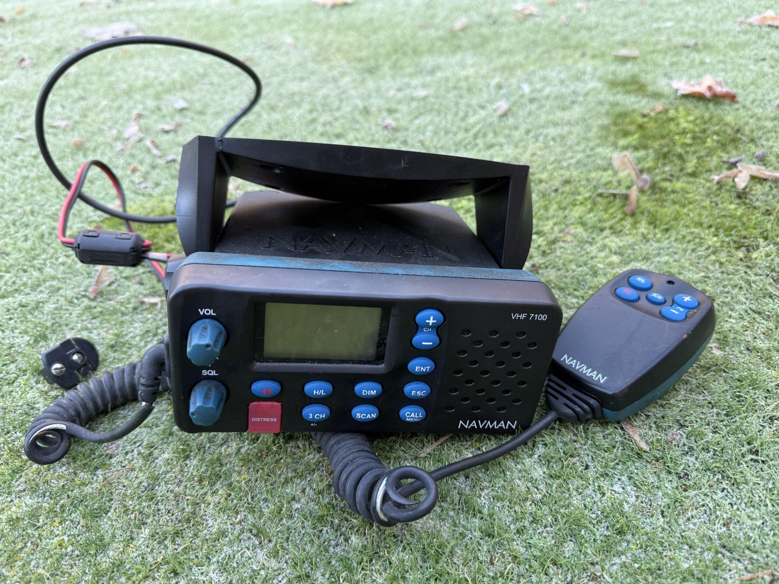 Navman VHF 7100 For Sale