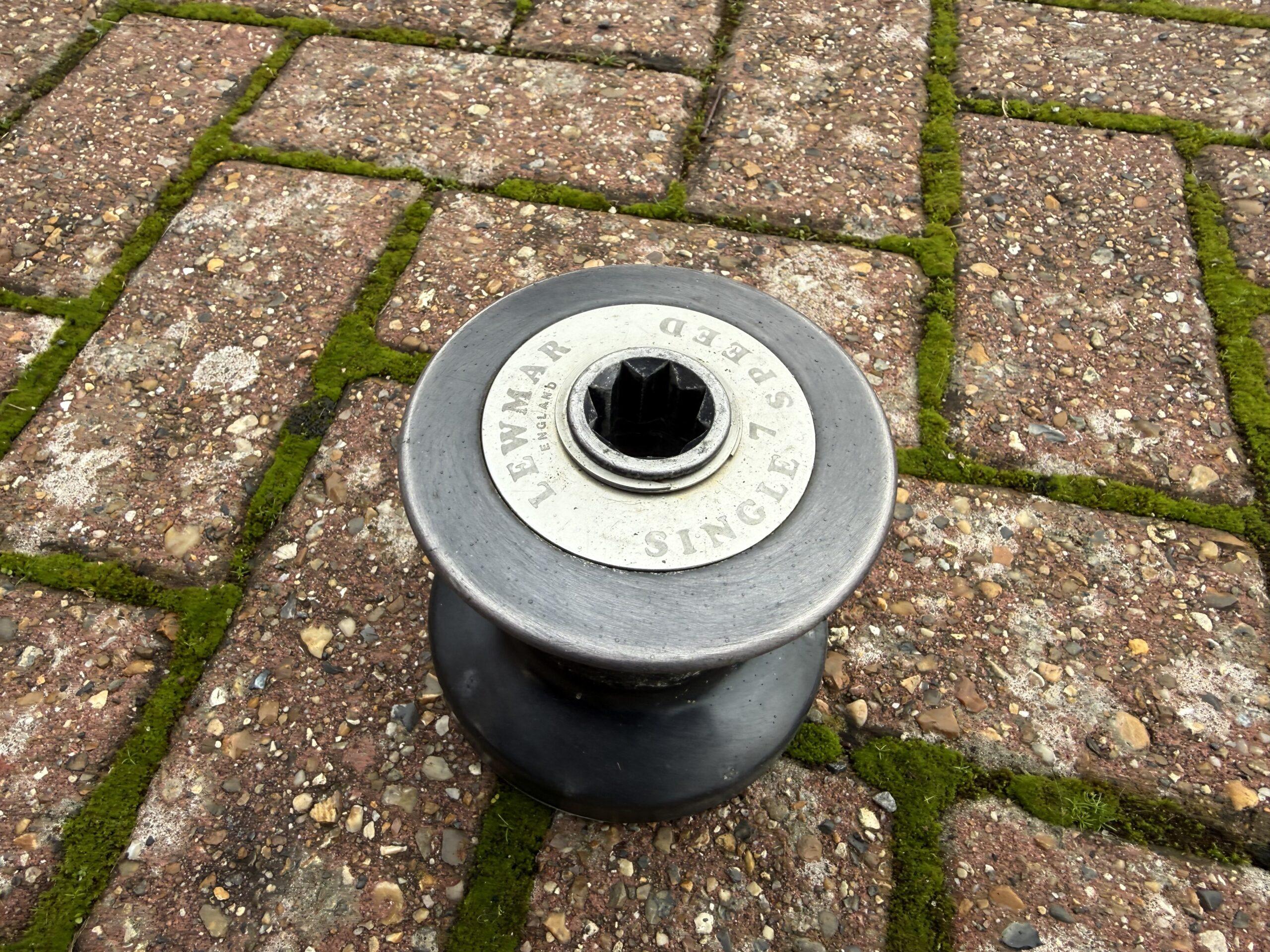 Lewmar 7 Single Speed Winch - Image 6