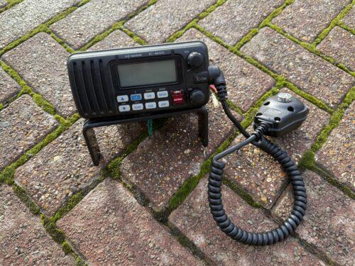Icom IC-M411 VHF Radio